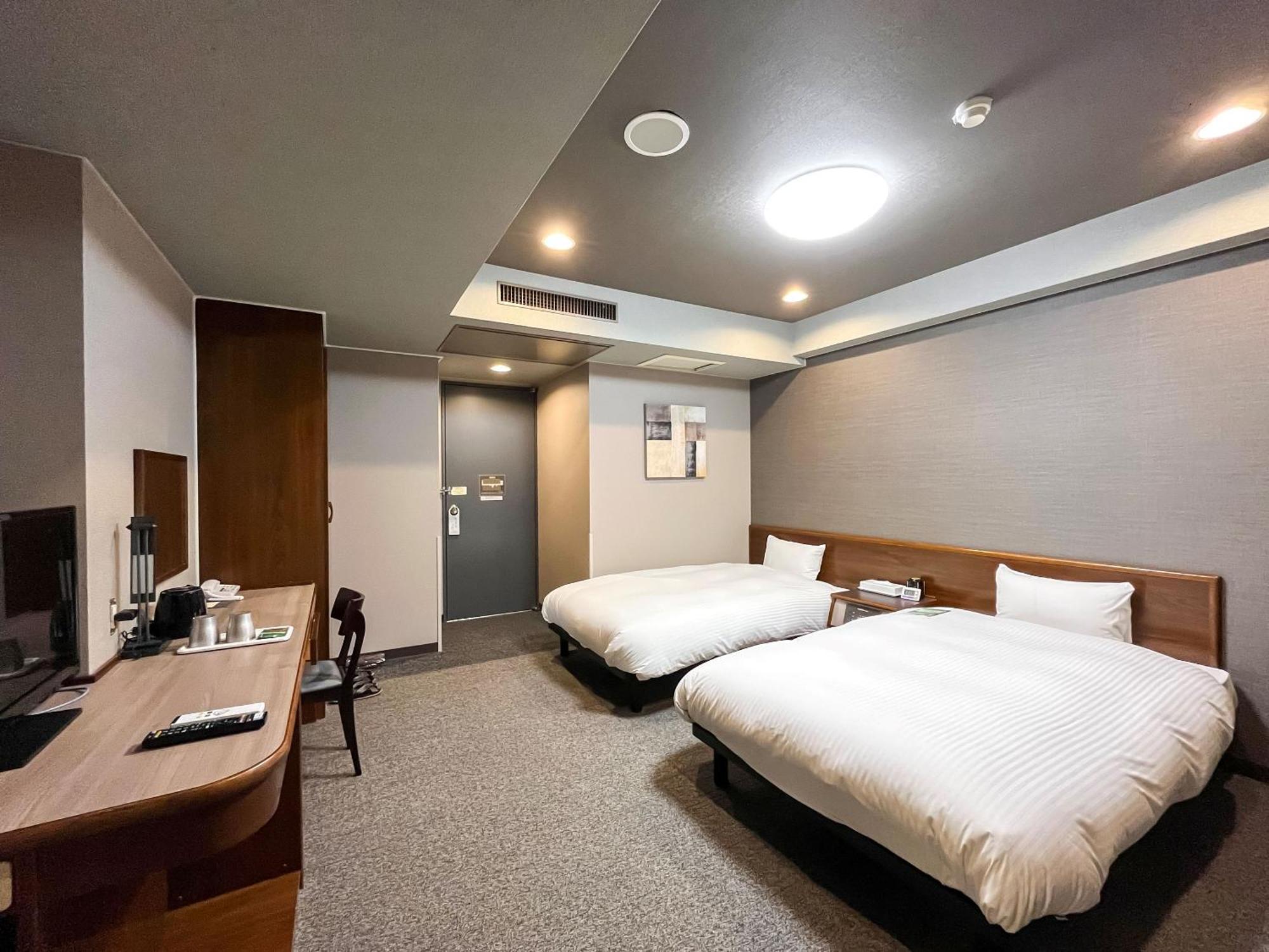 Hotel Route-Inn Dai-Ni Nagano Dış mekan fotoğraf